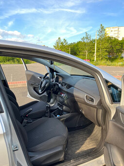 Opel Corsa E, r. v. 2016, 70 000 KM, benzín, manual, 51 KW - 10