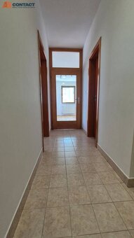 Priestranný 1-izbový byt s balkónom pri mestskom parku - 10