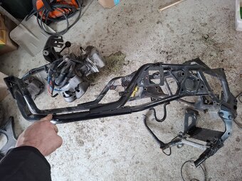 malaguti spidermax 500 nahradné diely - 10