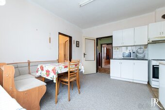 PREDAJ 5 IZBOVÝ RODINNÝ DOM S GARÁŽOU, DOLNÉ TRHOVIŠTE - 10