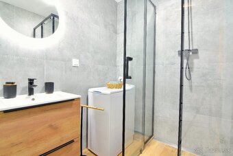 Veľký 3-izb byt balkón pivnica parkovanie Párovce Nitra - 10