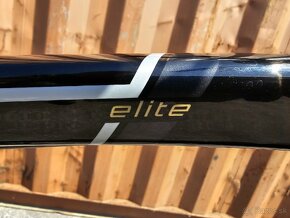 Specialized Crossroads Elite
- 10