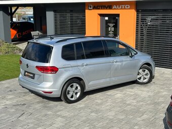 Volkswagen Touran 2.0 TDi - 10
