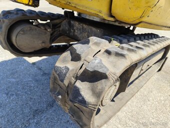 Minibáger Komatsu PC15, váha 1550kg. - 10