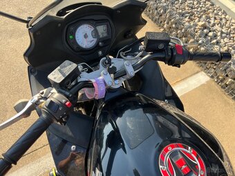 Suzuki GSX 650 F - 10