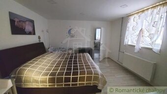 Predáme priestranný dom v pokojnej časti mesta Holíč. - 10