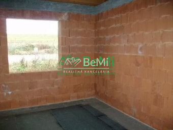 POSLEDNÝ 5 izbový rodinný dom PRI LESE: Novostavba Malý Lapá - 10