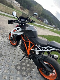 KTM 1290R Super Duke - 10