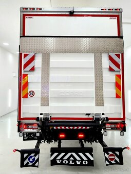 VOLVO FE320 chladiarenské-mraziarenské ADR - 10