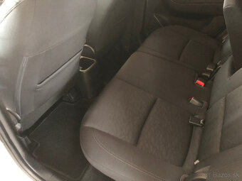 Hyundai IX20 - 10