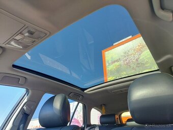 Toyota Avensis automat 2010 - 10