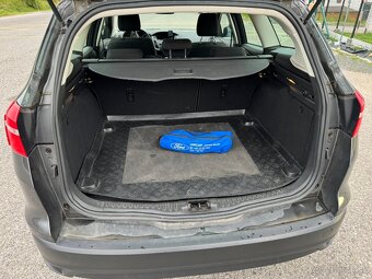 Predám Ford Focus 1.0 Ecoboost Kombi - 10