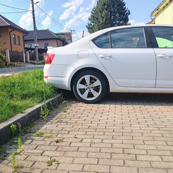 Škoda Octavia 3 1.6 TDI CR. Manuál. - 10