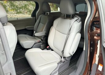 Toyota Sienna XLE 2,5hybrid AWD 2021 nový model - 10
