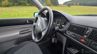 Predám VW Golf 1.6 benzín /úloženka/ - 10