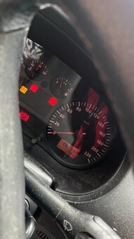 Seat ibiza 1999 (1.3 benzín) - 10