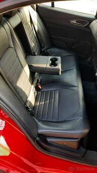 Alfa Romeo Giulia 2.2 Diesel 150ps MANUAL Q2 - 10