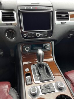 Volkswagen Touareg 3.0 TDI 2015 - 10