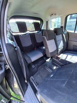 Mazda 5 r.v. 2006. 7miesna - 10