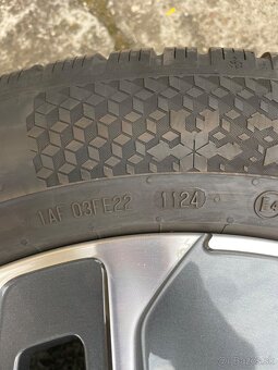 original elektrony Volkswagen iD4,iD5 r19 - 10