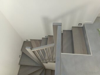 Masívne drevené schody na mieru. Martin, Žilina a okolie - 10