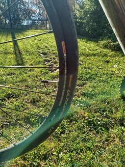 Cestný karbonový bicykel BH - 10