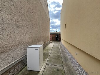 Exkluzívne u nás ( Gombaiho ulica) - 10