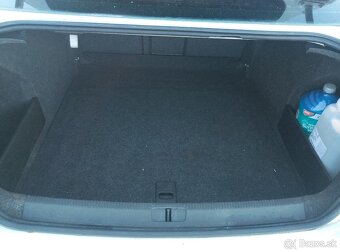 Volkswagen Passat B6 2.0tdi - 10