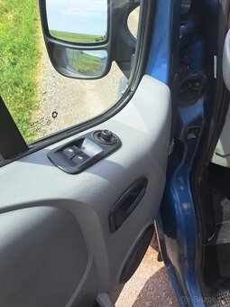 Renault Trafic Minibus 1.9 dCi 9 - miest - 10