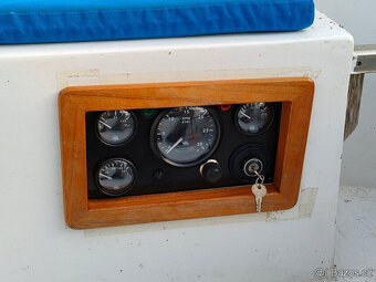 Kajutová plachetnica 9 m - 10