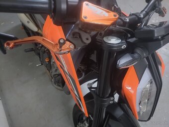 KTM 790 Duke 2023 - 10