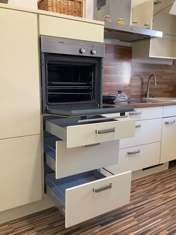 Moderná kuchyňa LIVIA - 10