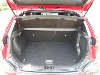 Hyundai Kona 1.6 GDi HEV Style 141k,automat,polokoža,kamera, - 10