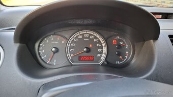 Suzuki swift 1.3 benzín 2010 - 10