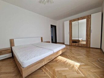 Predaj 2izb. bytu v priamom centre mesta Levice - 10
