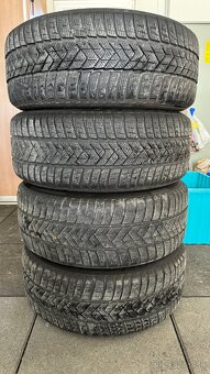 Zimna sada 245/45/18 a 8.5J ET29 oem audi - 10
