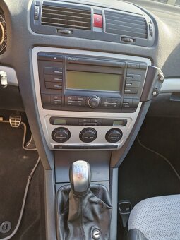 Škoda Octavia RS Combi 2.0 TFSI 2006 - 200.000 km - 10