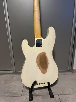 MILAN ČÍŽ HANDMADE 51" P-BASS + fender case - 10
