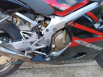 Predám Honda CBR 600f4i - 10