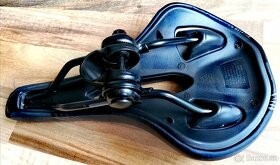 Komfort cyklistické sedadlo Memory Foam Gel - 10