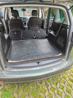 Zafira Tourer - 10