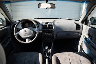 Hyundai Accent - 10