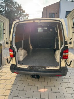 Volkswagen Transporter T5 1,9 TDi - 10