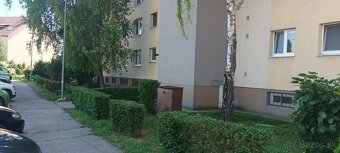 Prerobený jedenizbový byt v centre mesta, čiastočne zariaden - 10