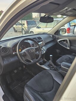 Toyota Rav4 D-4D 4x4 = 187243km , Bez korozie, Top Stav= - 10