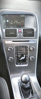 VOLVO XC60 4x4 manual diesel - 10