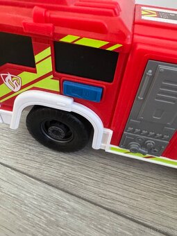 Hasicke zachranne auto 30cm Dickie - 10