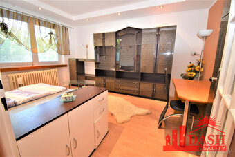 Na predaj 3 izbový byt, balkón+lodžia, 73 m2, Trenčín, Pod S - 10