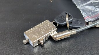 Zámok na MacBook Pro Retina 13", nový - 10