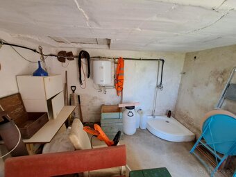 Predáme krásnu záhradu s elektrikou a vodou + chatka NR - 10